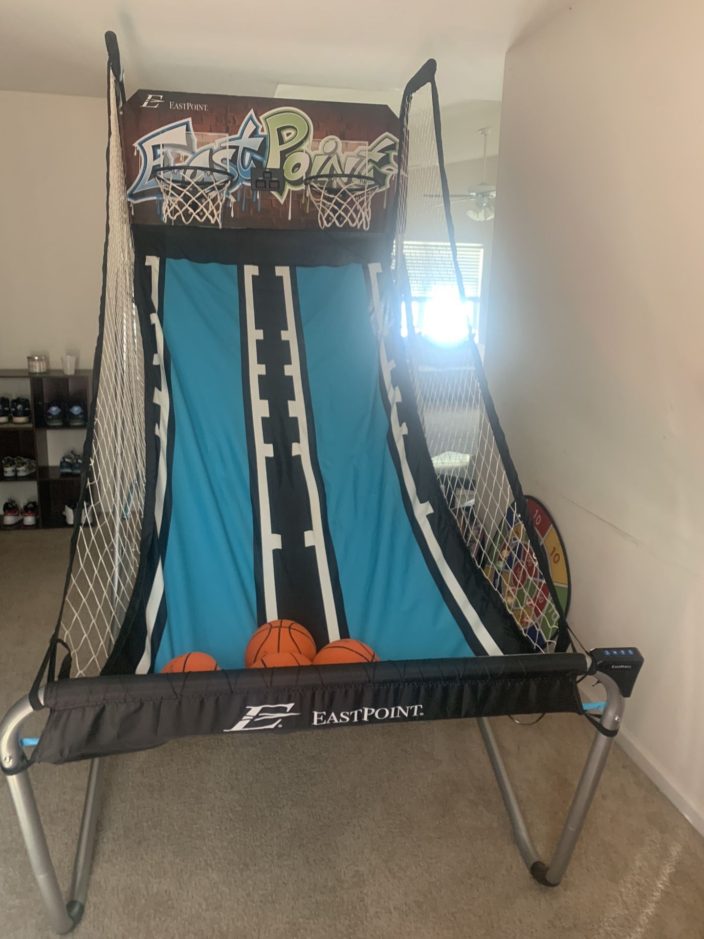 7ft Indoor Basketball Arcade Game