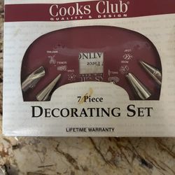 Cake Decorating Sets 