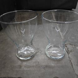 2 Clear Glass Vase 8 Inch Tall 