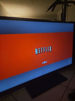 52" sharp smart tv in great condition