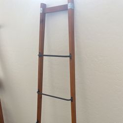 Decorative Ladder/ Blanket Ladder 