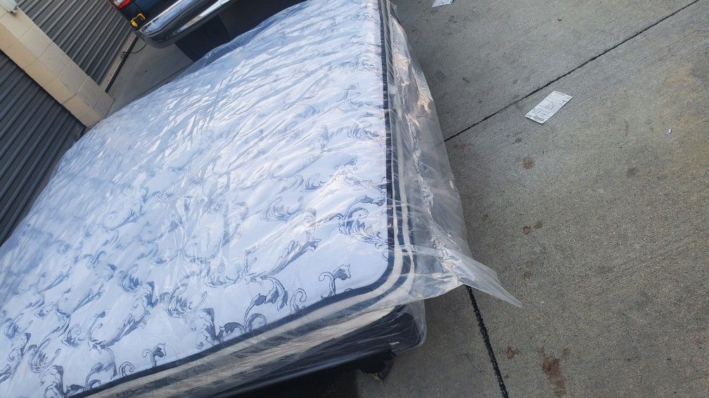 King Mattress With Spring Brand New