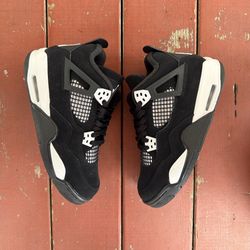 Jordan 4 White Thunder 