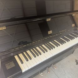 Imperial German Scale Piano – Beautiful Classic 🎹