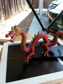 DRAGON CHINO TOY COLLECTION