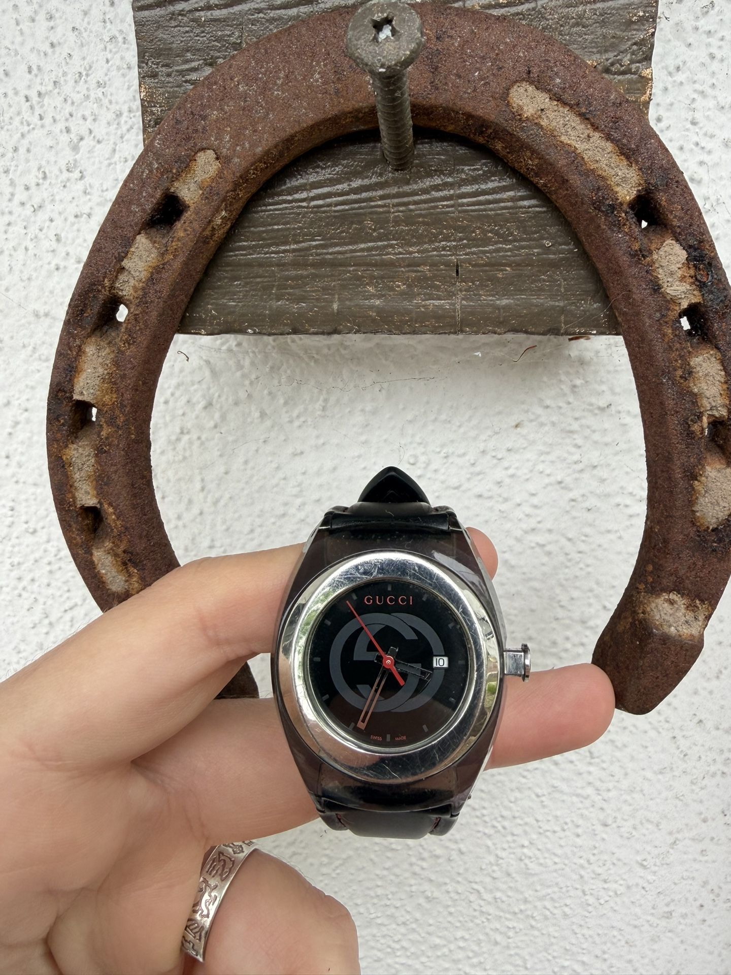 Authentic 36mm Gucci Sync Quartz Rubber Band Watch