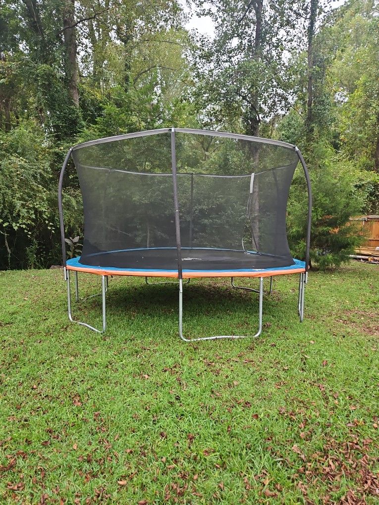Trampoline