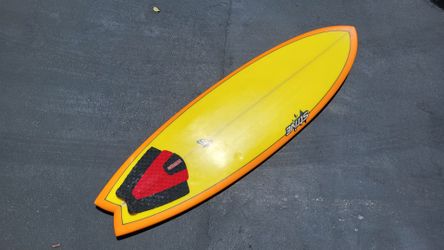5'10" Strive quad winged swallow tail fish surfboard