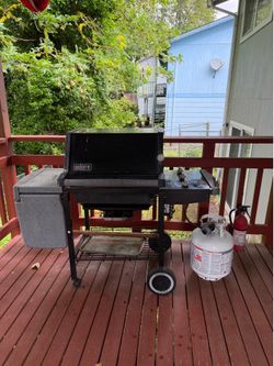 Gas Grill for sale +propane tank included