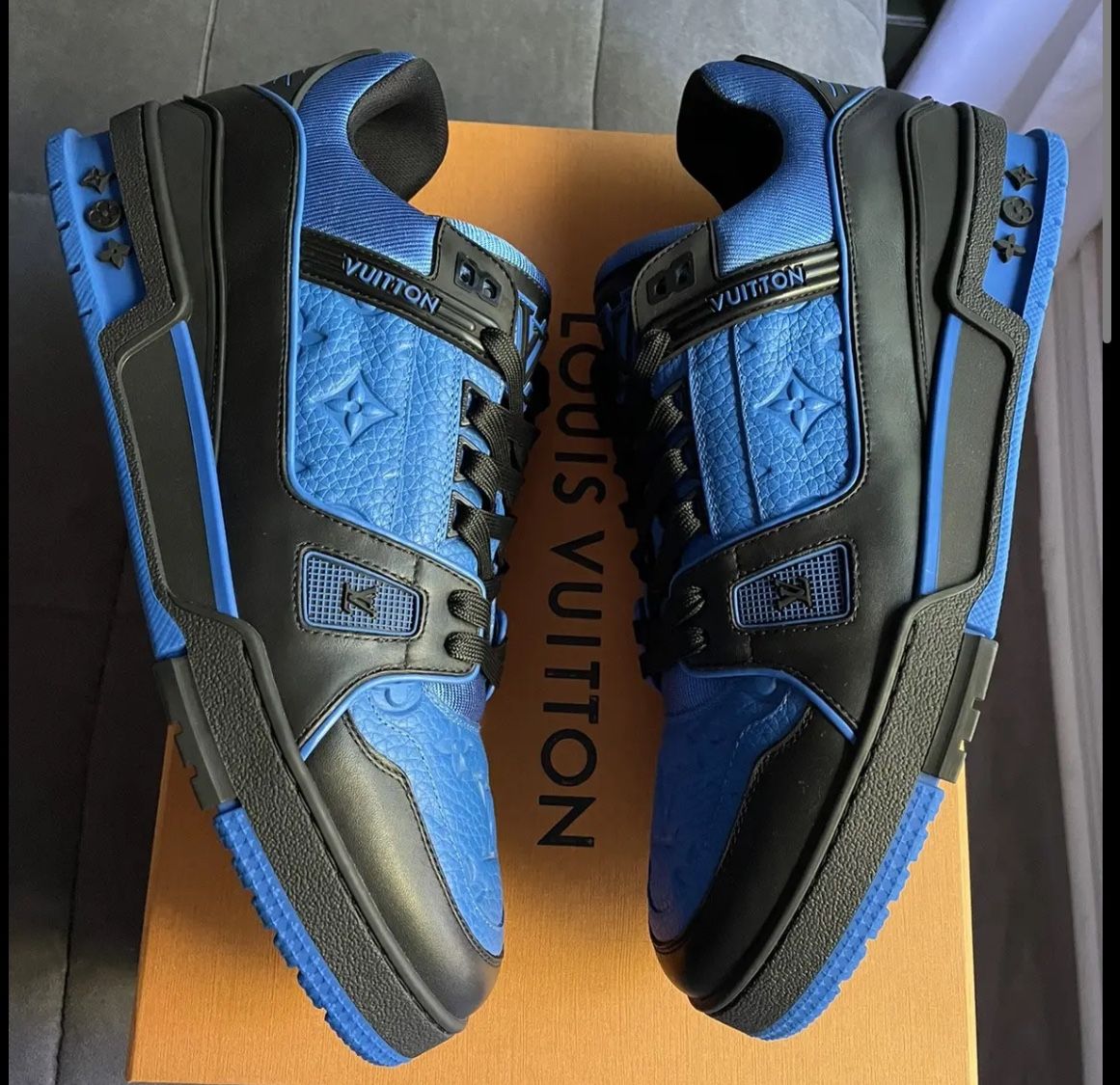 LV Sneakers Sz 9.5