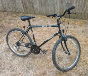 Fugi Mountain Bike for Sale in Austin TX OfferUp