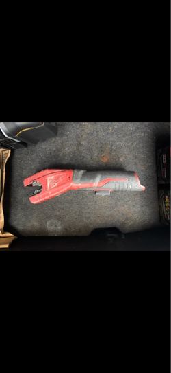 Milwaukee M12 Pipe Cutter