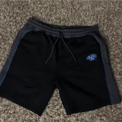 Syna Shorts 