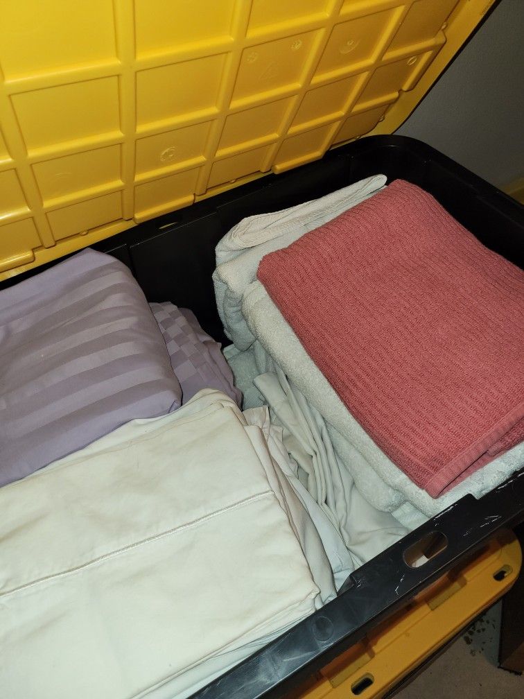 Tote Bed Sheets And Towels