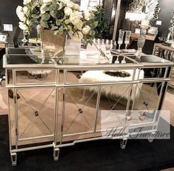 New Cassy Mirrored Cabinet