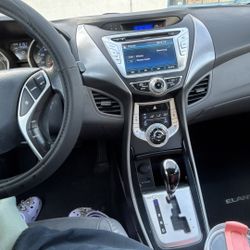 2012 Hyundai Elantra