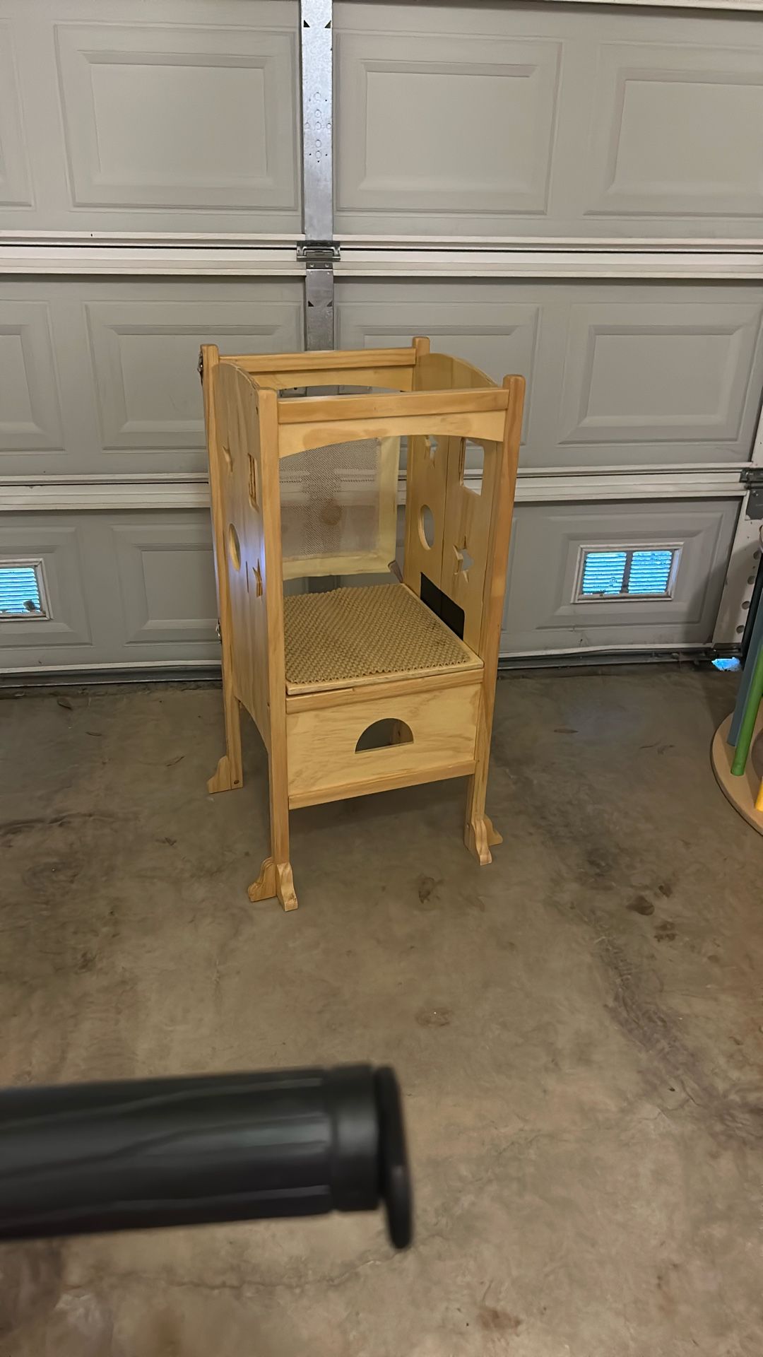 Guide Craft Toddler Kids Kitchen Stool