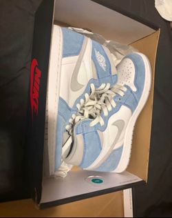 Nike Air Jordan 1 Retro High OG “University Blue” | Men’s 8.5| With Original Box
