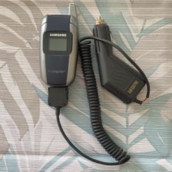 SAMSUNG/cingular Flip phone 