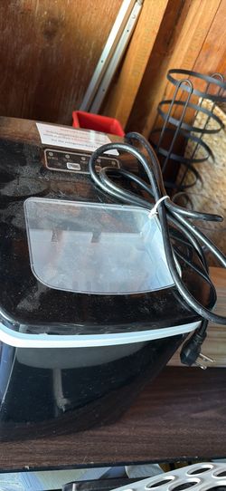 Icemaker