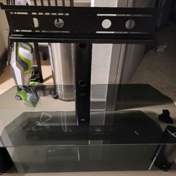 TV Stand With Removable Mount