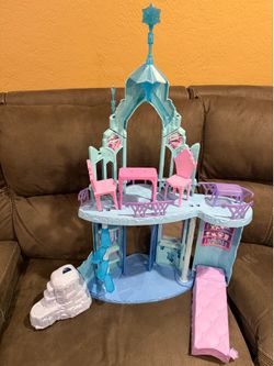 Disney Frozen Elsa's Ice Palace Playset