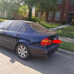 2004 BMW 325i