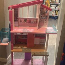 Girls Doll House 
