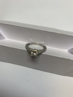 18k white gold vs2