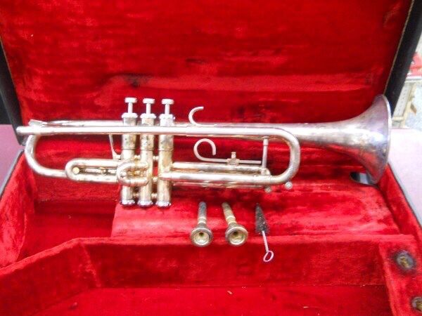 TRUMPET Getzen Capri silver plated school band brass jazz instrument
