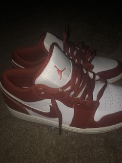 White In Red Du