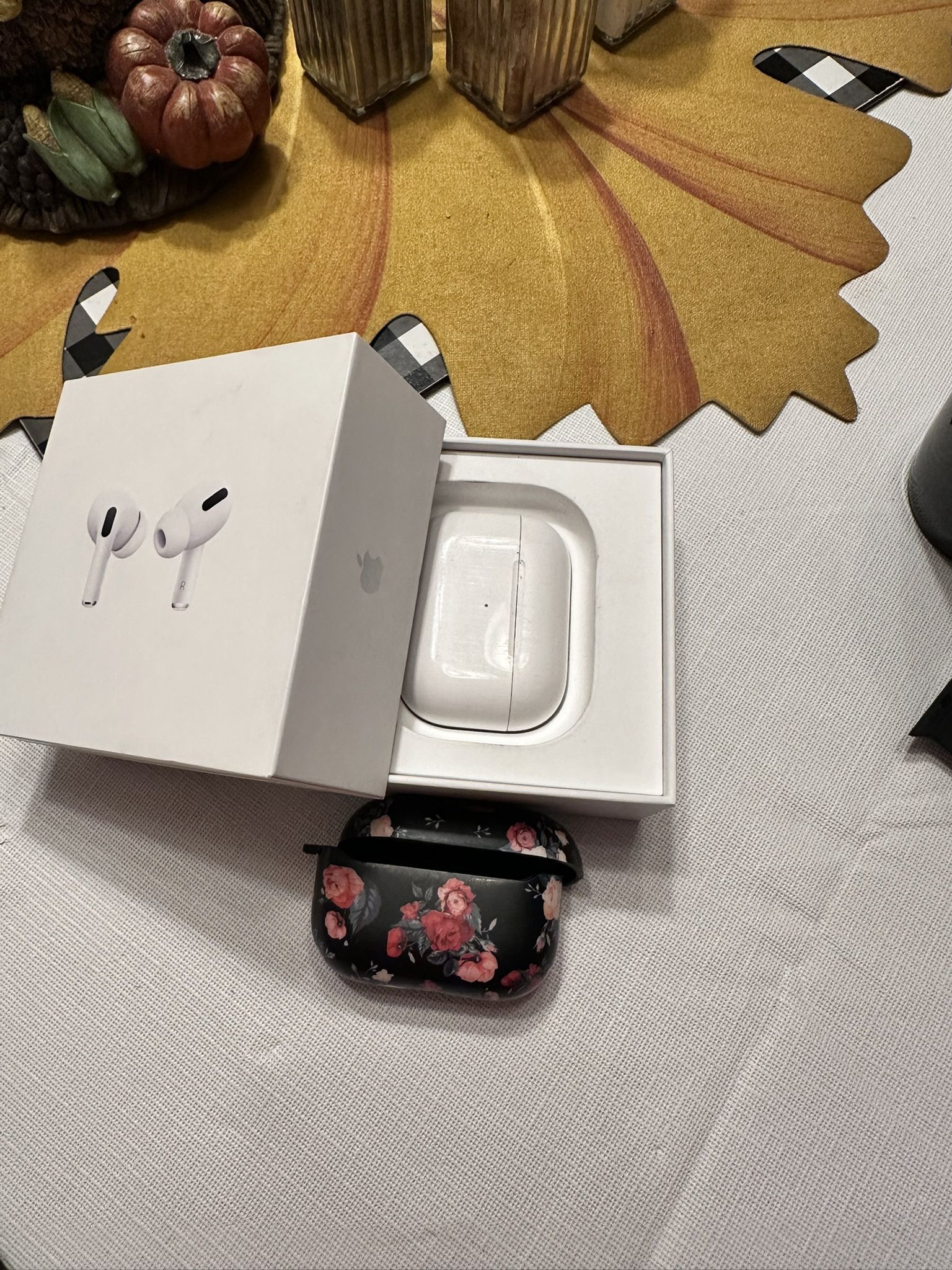 AirPods Pro Apple Charger Case Included $60obo