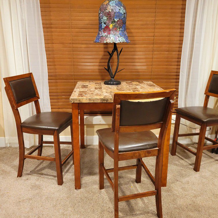 Dining Kitchen Table w/Chairs