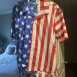 American Flag Shortsleeved Shirt-Size L/XL