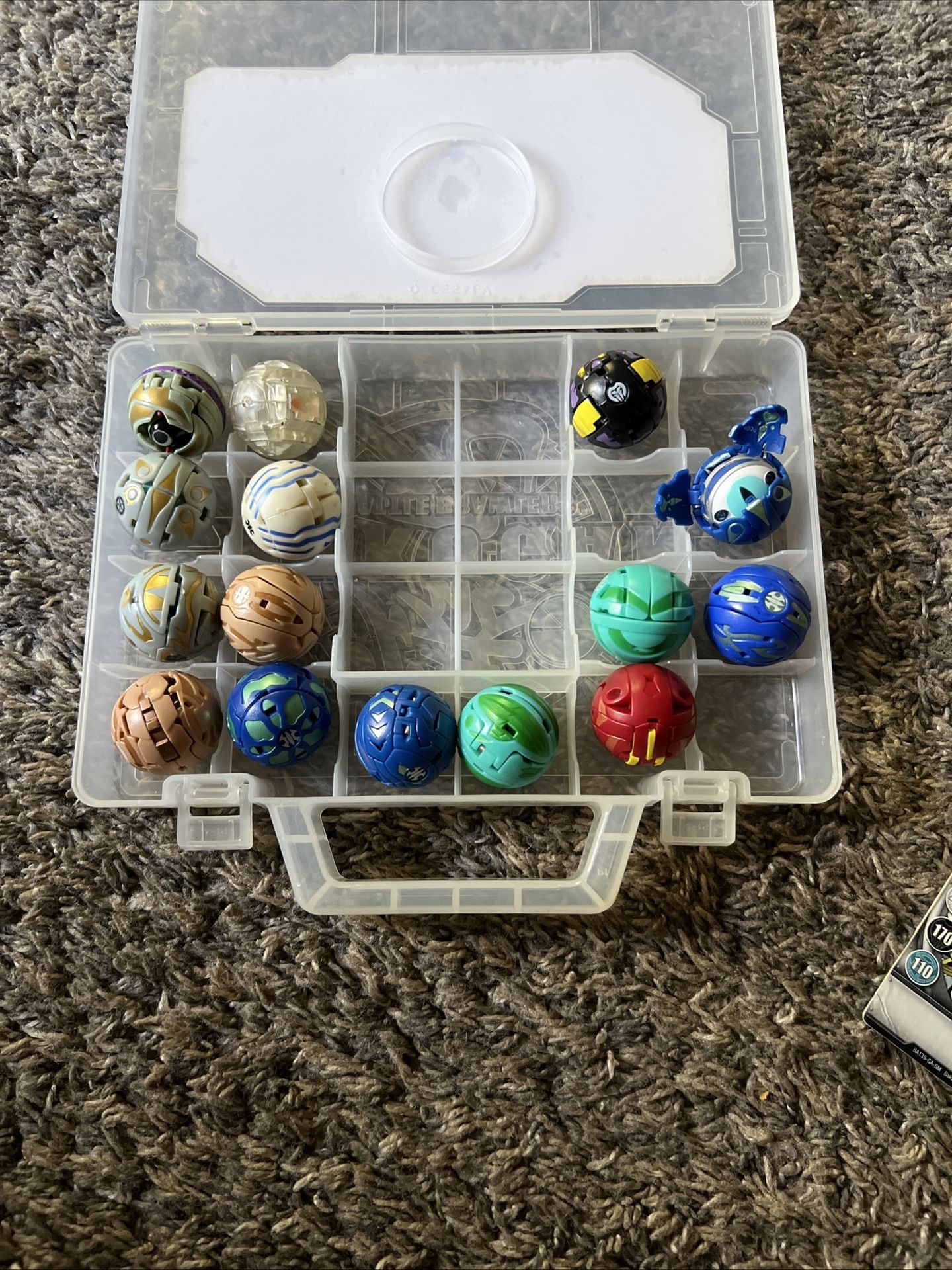 Bakugan 34 Cards 15 Bakugan 