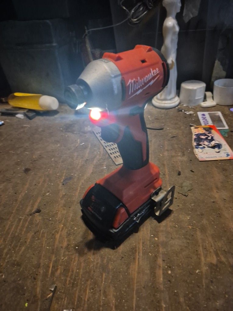 1/4 (6mm)BRUSHLESS Impact  Driver M18