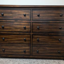 Dresser And 1 Nightstand 