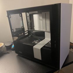 Nzxt 210i RGB Case With  Corsair RM650i Power Supply 