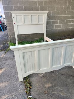 Full Size Bed Frame Just Need slats   pick up in Bridgeport  the bed is already apart for easy pick