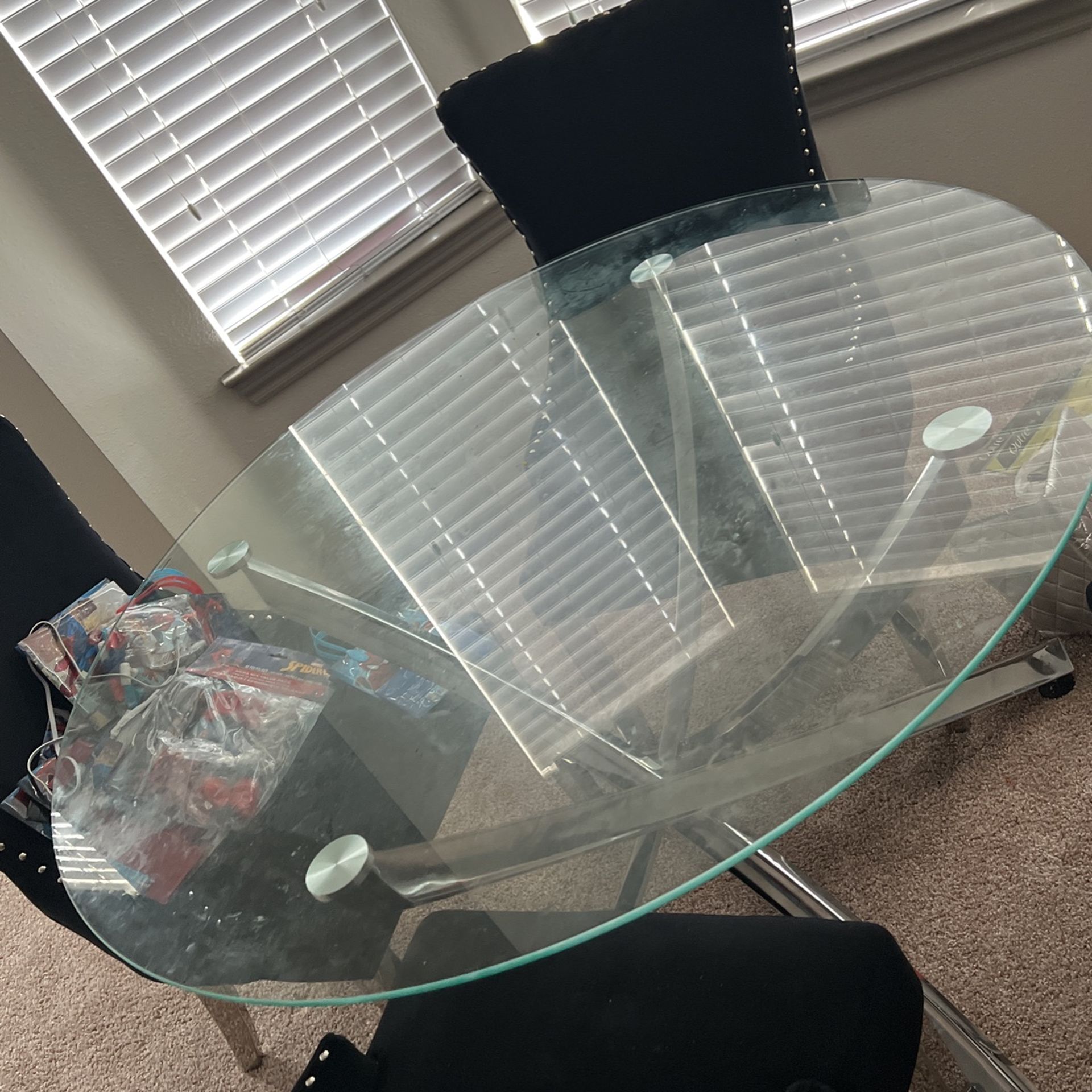 DINING ROOM Set W/ 4 Chairs