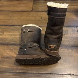 Used Ugg Waterproof Boots Size 7