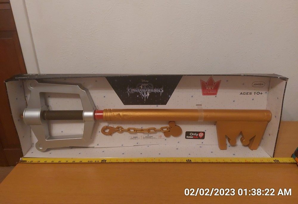 New In Box Disney PDP Kingdom Hearts III Full Size Replica of Sora's Kingdom Key