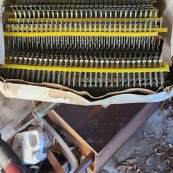 Box Of 2" Coarse Zink Screw Strips