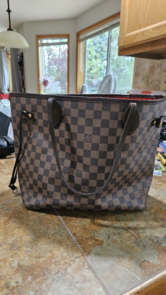 Louis Vuitton Never Full Medium