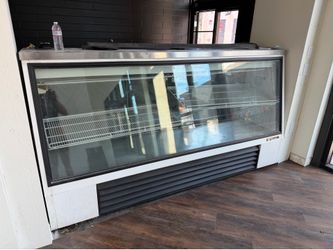 FREE Commercial True Manufacturing refrigerated display case