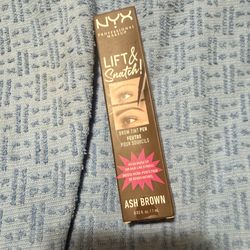 Lift and snatch brow tint pen