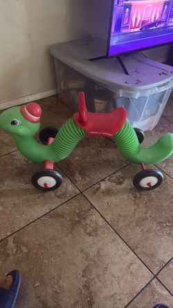 Radio flyer inchworm