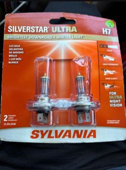Sylvania SilverStar Ultra H7 Halogen Bulbs 2-Pack