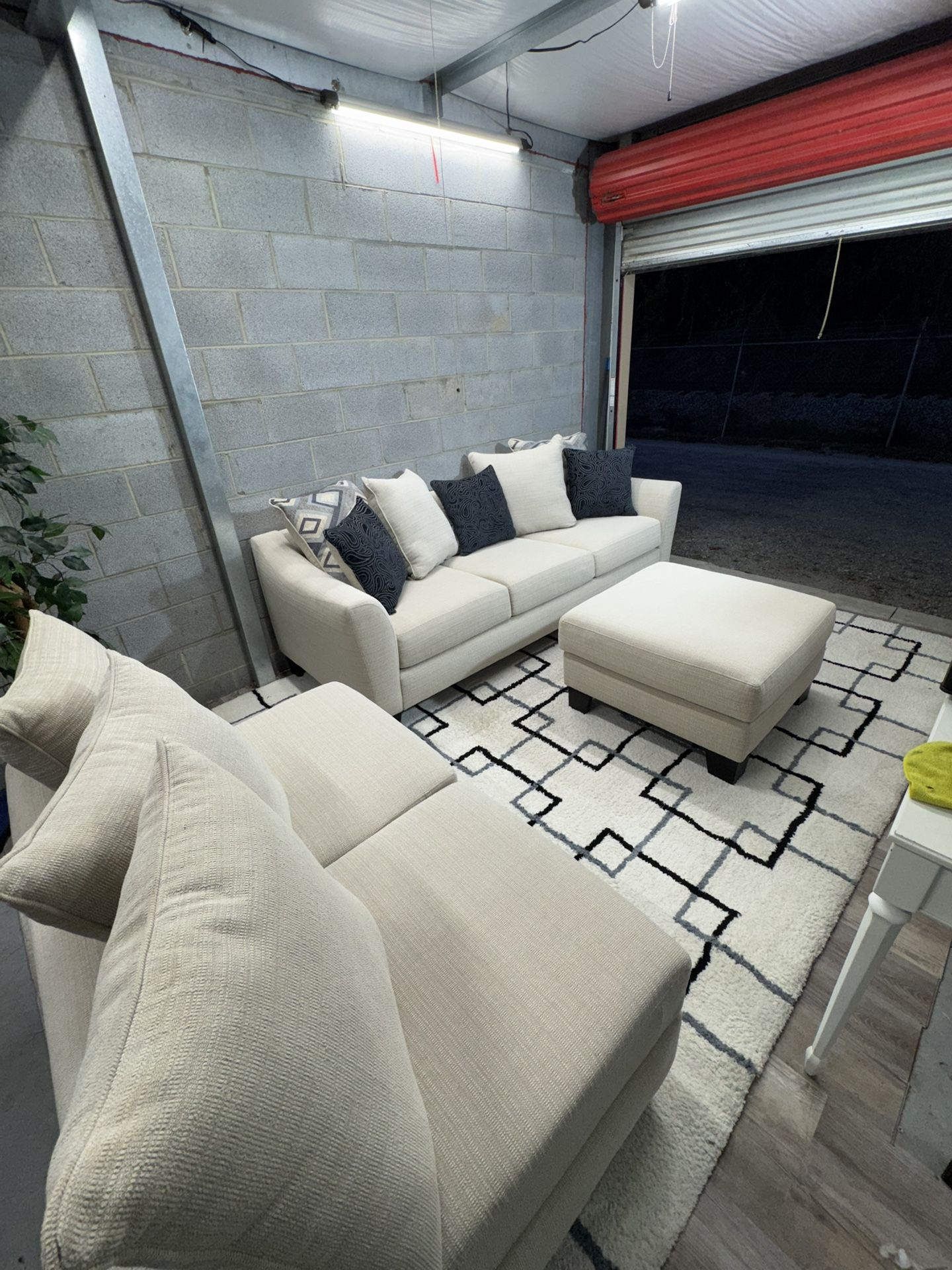 (Delivery) Sofa , Loveseat, Ottoman And Rug Living Room Set 