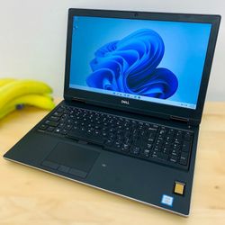Dell i7 15.6” Full HD laptop workstation / Windows 11 Pro / Camera / SSD 512GB / RAM 32GB / Antivirus / Charger / Fingerprint / Backlit